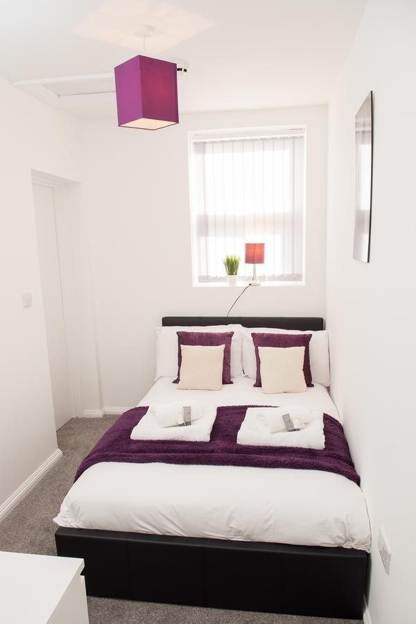 Moseley Mews Village Suites - Purple Бирмингем Экстерьер фото